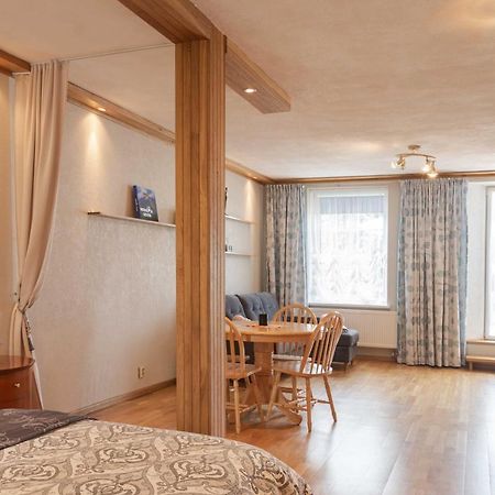 Cozy One Room Apartment With Yard Juodkrante Bagian luar foto