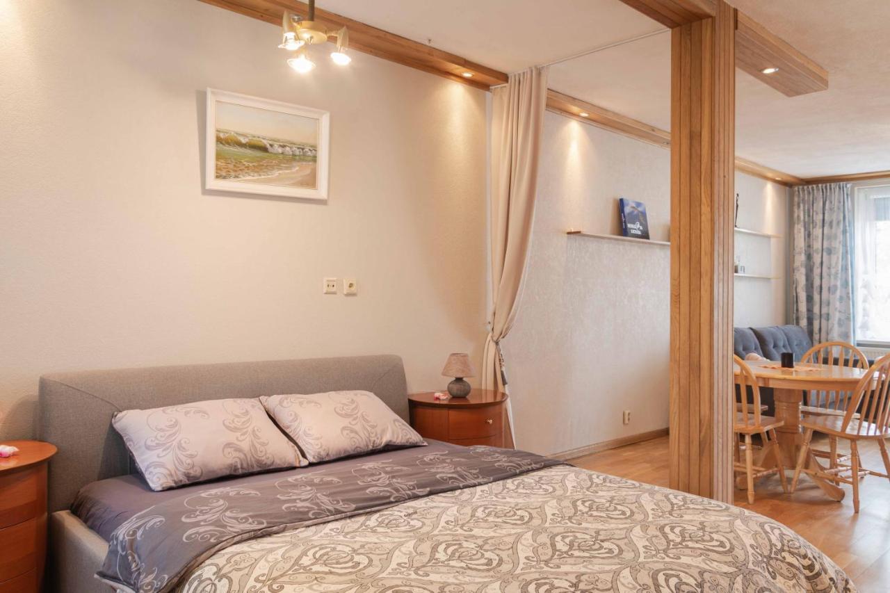 Cozy One Room Apartment With Yard Juodkrante Bagian luar foto